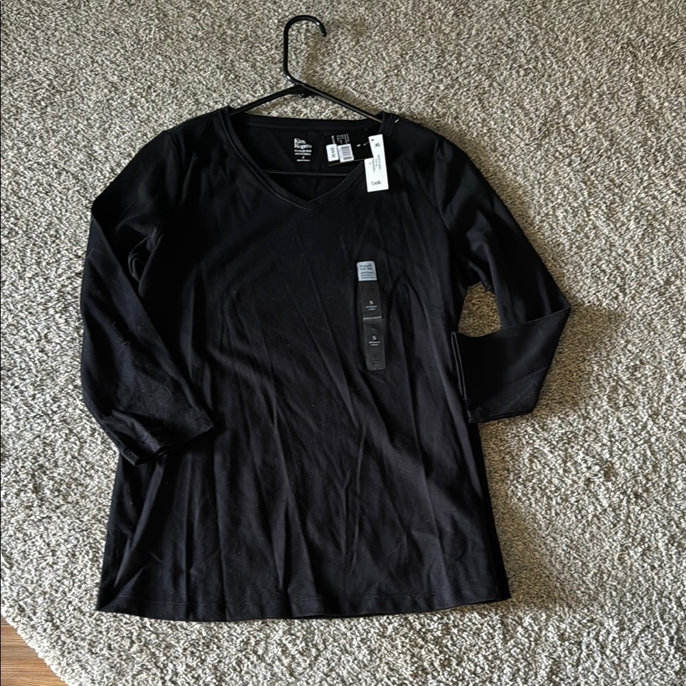 Black V-Neck Long Sleeve Top